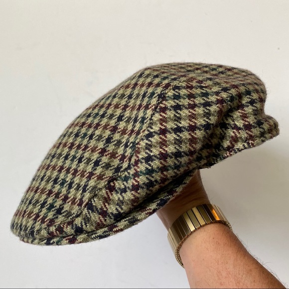 houndstooth cabbie hat